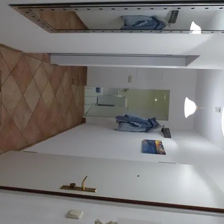 Ingeborg - 03-34 아파트